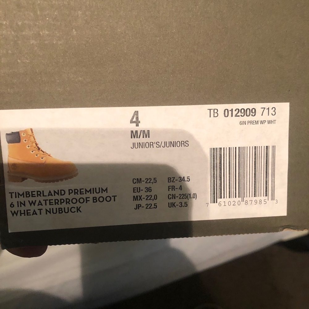 COPY - Timberland size 4 juniors